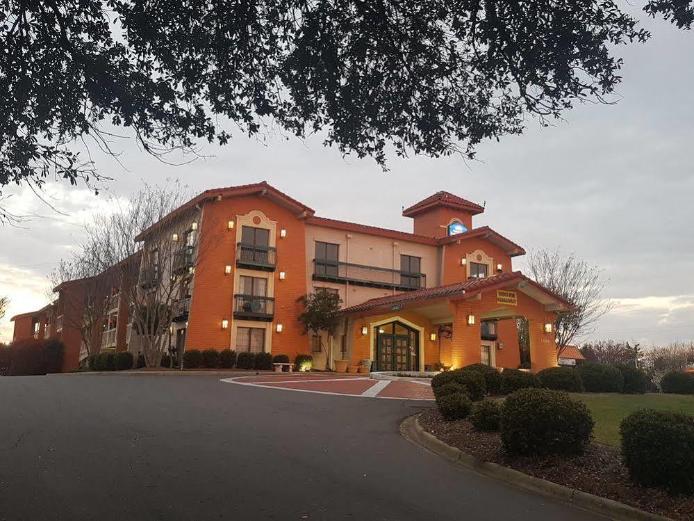 America'S Best Value Inn Charlotte Exterior photo